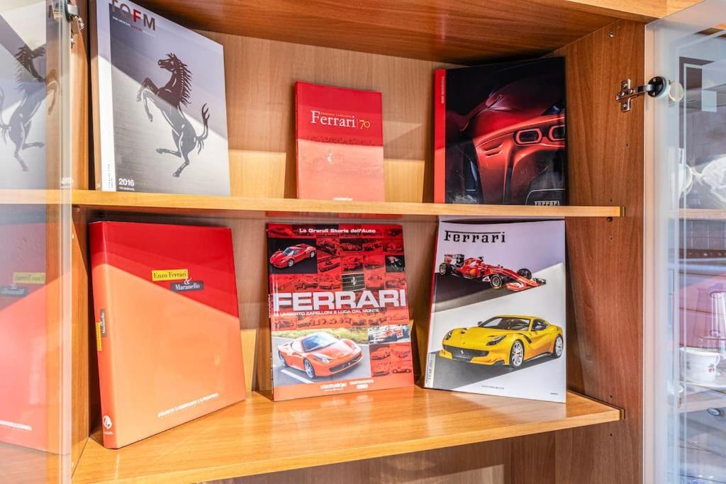 شقة Ferrari Museum & Train Station - Il Cavallino Loft مودينا المظهر الخارجي الصورة